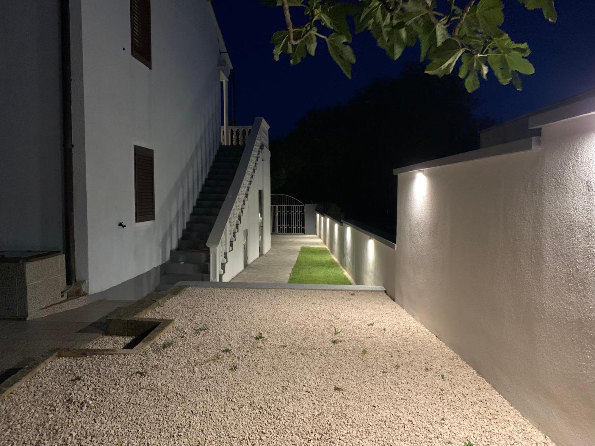 Apartmani Antonela Seline Exterior photo